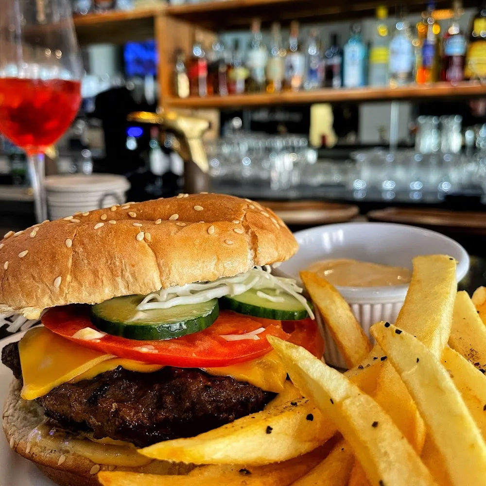 Mediterranean Burger